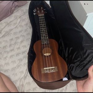 Ukelele like new